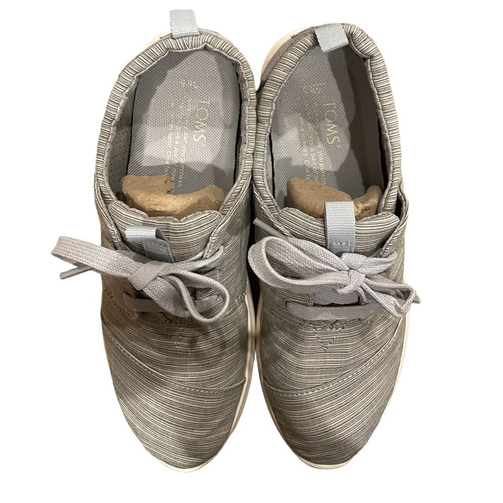 Tom’s Tennis Shoes - Picture 4 of 6
